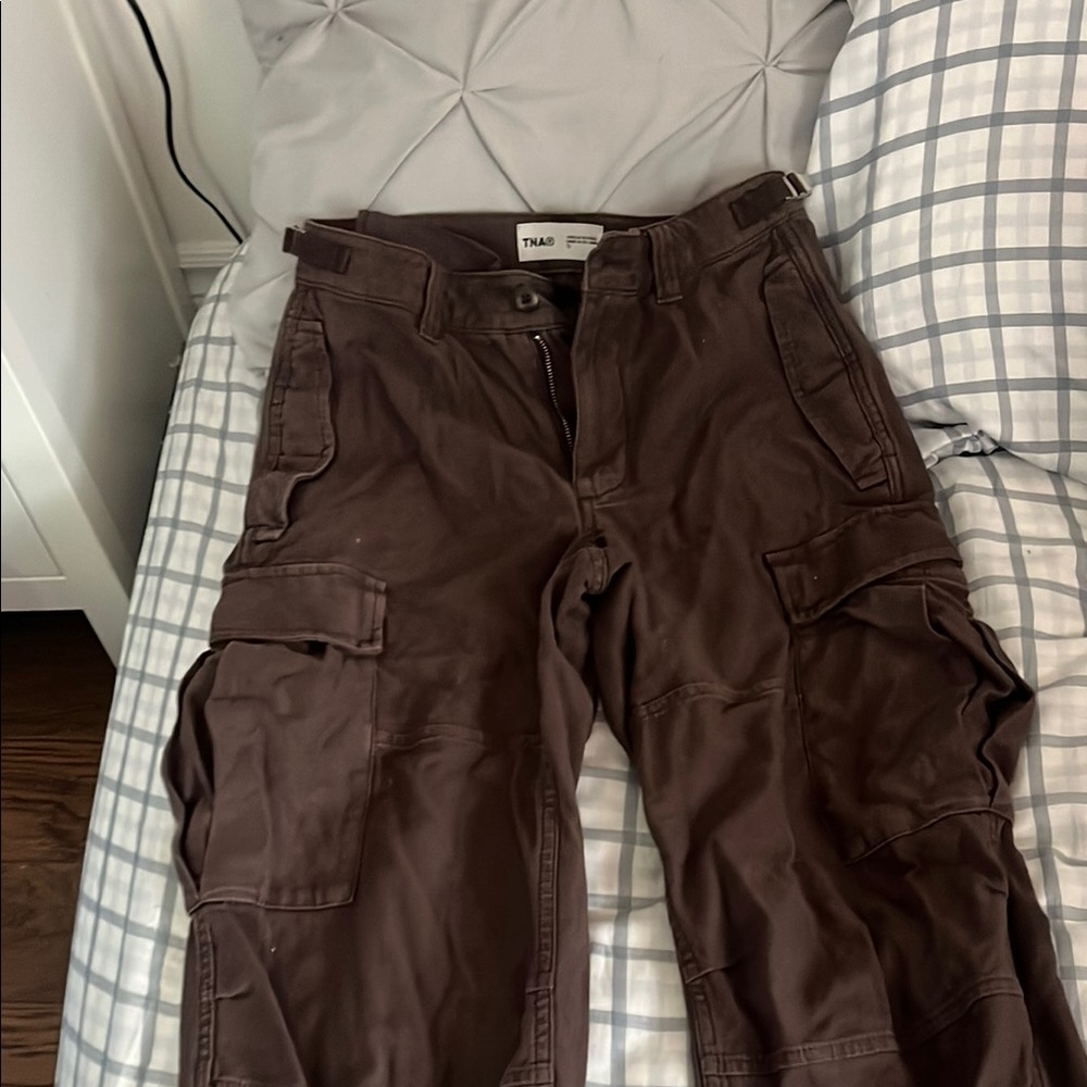 TNA aritzia women’s  Brown Cargo Pants